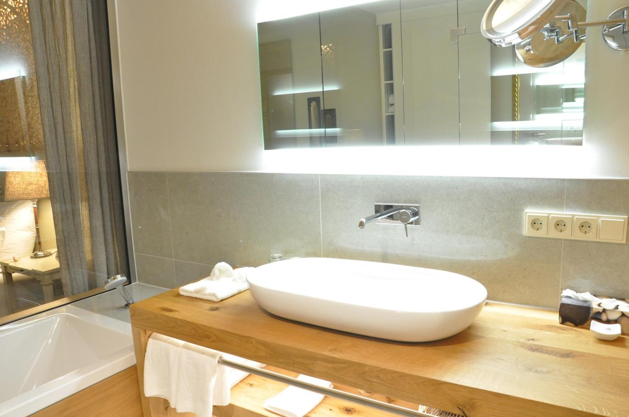 Wellnessgarten-Hotel Waging am See Rom bilde